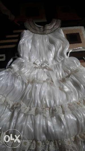 Girls long gown 3 to 5 years