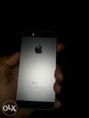 Good condition silver colour iphone 5s 16gb
