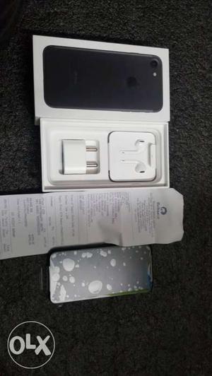I phone 7 32gb superb condition just 10 days old