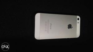 Iphone 5s 16gb white neat and mint condition with