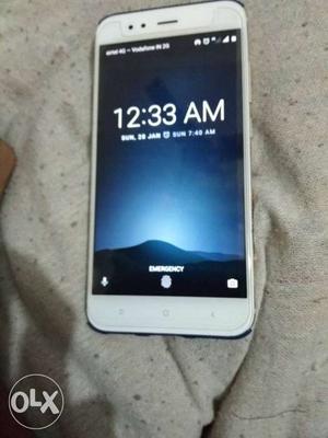 Mi A1 new phone 1 month old only with kit
