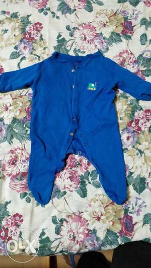New born baby boy clothes. Hardly used, in mint