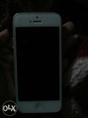 Nice phone phone with box only. Iphone 5 32 gb