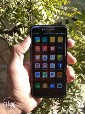 Only 1.5 month use Redmi 4 black colour mobile 3