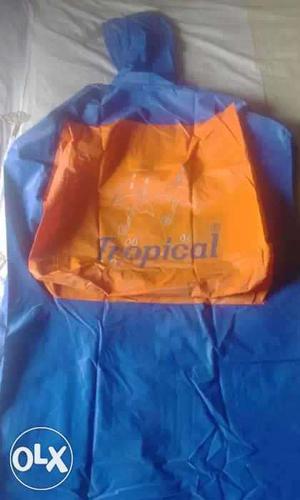 Raincoat in good condition for small children.