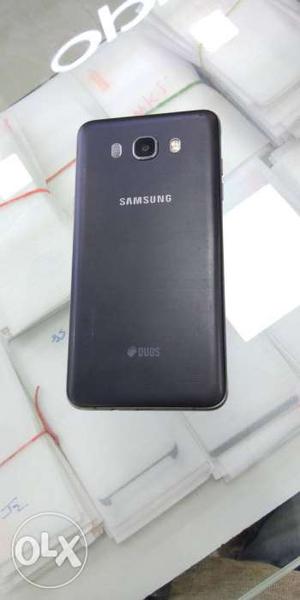 Samsung J7(6)in black colour fully excellent
