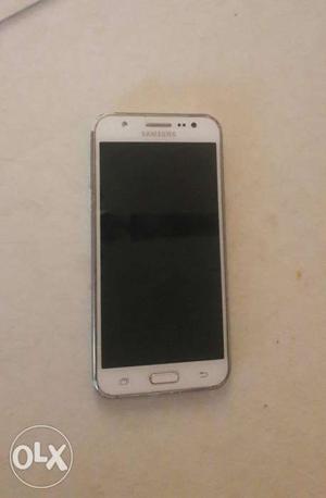 Samsung j5 1 year 3 month old nd Good condition