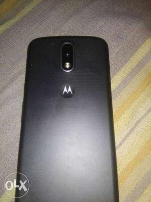 Sell the moto g4 plus in excellent condition with