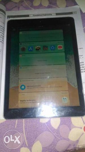 Totally in new condition only 1 mnth old Ipad