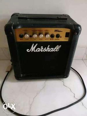 2 Amp 10w cort+marshall in good condition