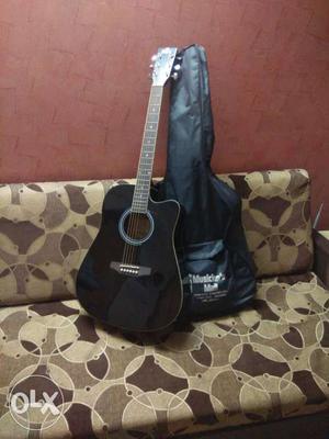 Pluto Guitar