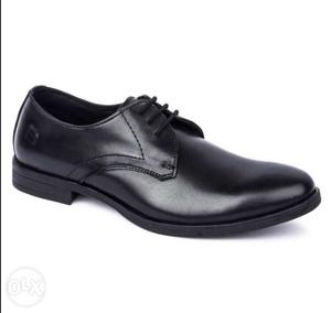 Branded formal shoes