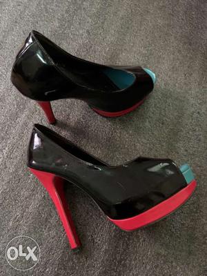 Colour block high heels
