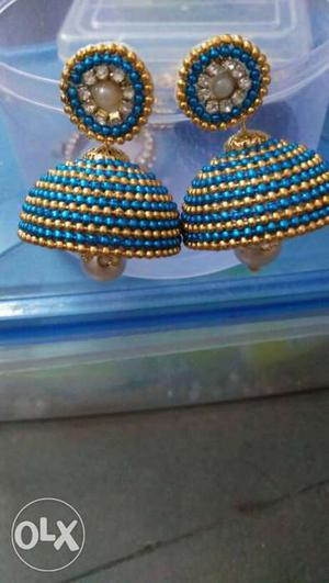 Gold-colored-and-blue Jhumka Earrings