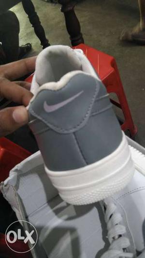 Grey Nike Low-top Shoe