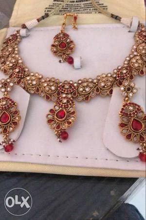 Kundan set for a lower price purchased it for 