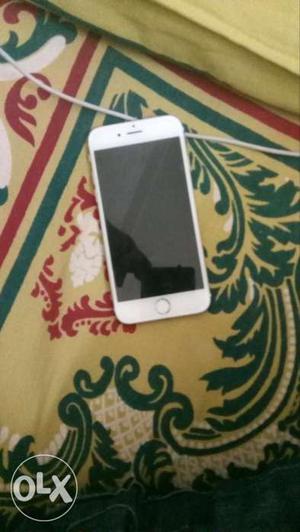 IPhone 6 32 gb gold good condition with full