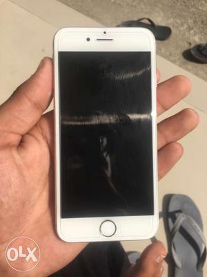 Iphone 6s 64GB Gold in Showroom Condition with