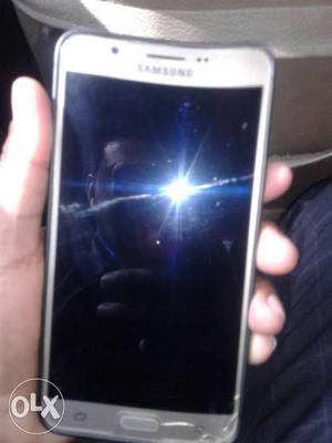 J month old new phone no any problem in phone nd