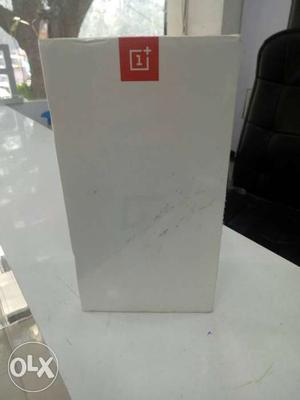 One plus 5T 8GB 128GB New Sealed packed Handset