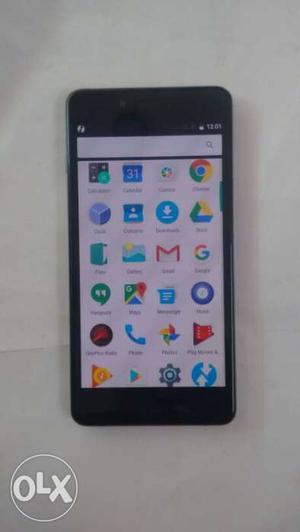 One plus x duall sim with kit 10 mnt old