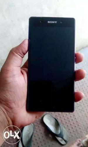 Sony Xperia Z2 Good condition two years old 2 gb