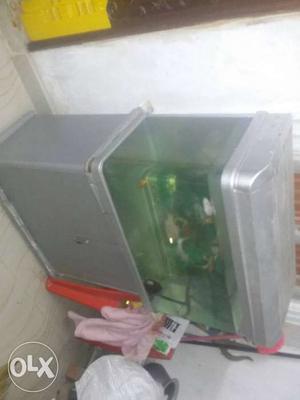 50 ltr water capacity new motor good condition