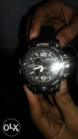 Brand New Watch 2 month old The Brand is SKMEI