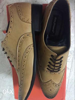 Pair Of Brown Oxford Wingtip Leather Shoes With Box