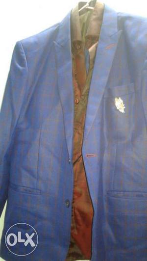Raymond Men's Suit Royal Blue in color This suit