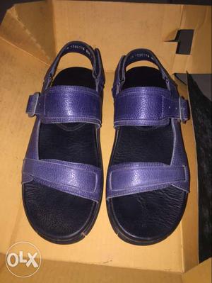 WOODLAND only 2 time used sandals size 6 uk size 40