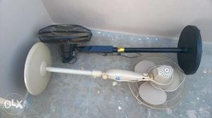 2 fans' brand Bajaj and cormtin good quality used