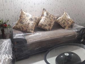 5 seater sofa, brand new