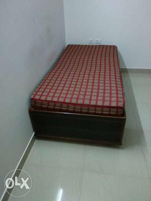 Almost new Dewan with Mattress and cover