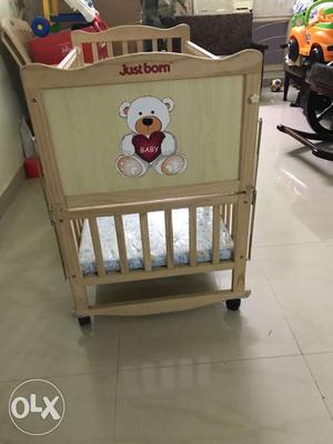 Baby Crib And Swing Brand New