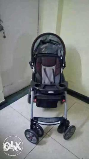 Harry and Honey pram with gud conditions no damage
