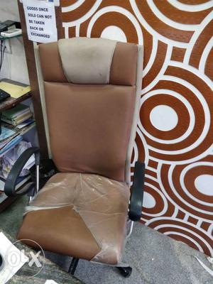 Offce chair for urgent sales gently used full