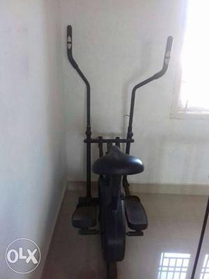 Black Elliptical Trainer With Seat