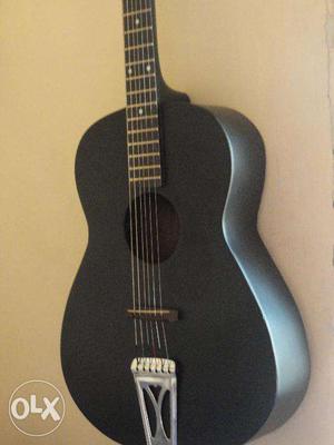 Good condition acoustic guitar