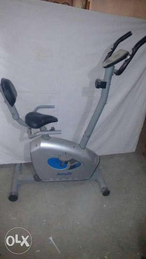 Gym cycle Gray And Black Upright