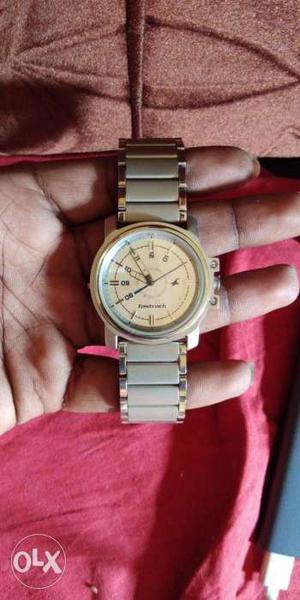 2months used orignal fastrack watch