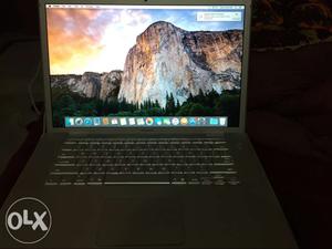 Apple macbook pro laptop 160 gb