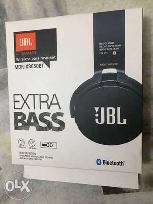 JBL Wireless headphone (bluetooth)brand new seal packed,last