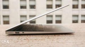 Macbook 13 laptop, perfect condition