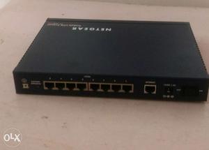 NETGEAR FVS318 ProSafe VPN Firewall 8 with 8-Port 