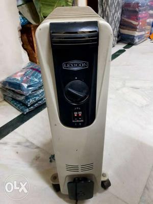 Oil heater working very good condition 8 fins opp