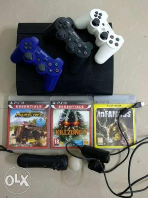 PLAYSTATION 3 SUPERSLIM 500 GB with 3 Controllers
