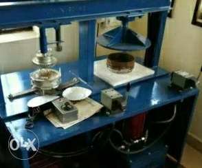 Paper plate double die hydraulic machine
