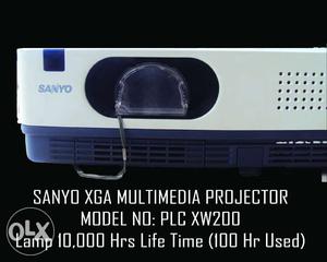 Sanyo multimedia projector {300''}