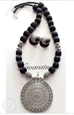 Silver-colored-and-black Beaded Necklace And Jhumka Earrings